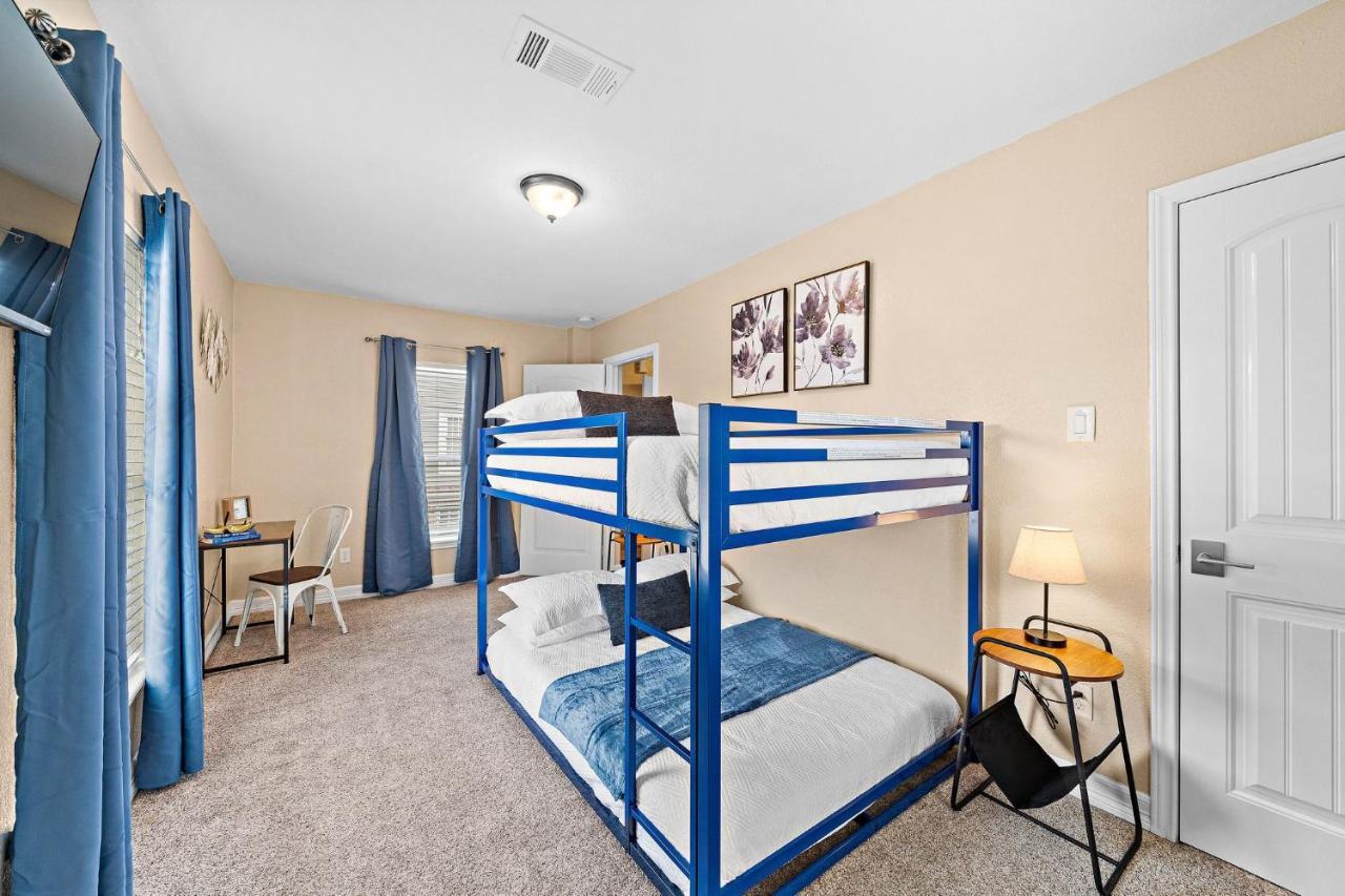 Nr Med Center, Dt, Midtown Game Room Sleep 16 Houston Exterior foto
